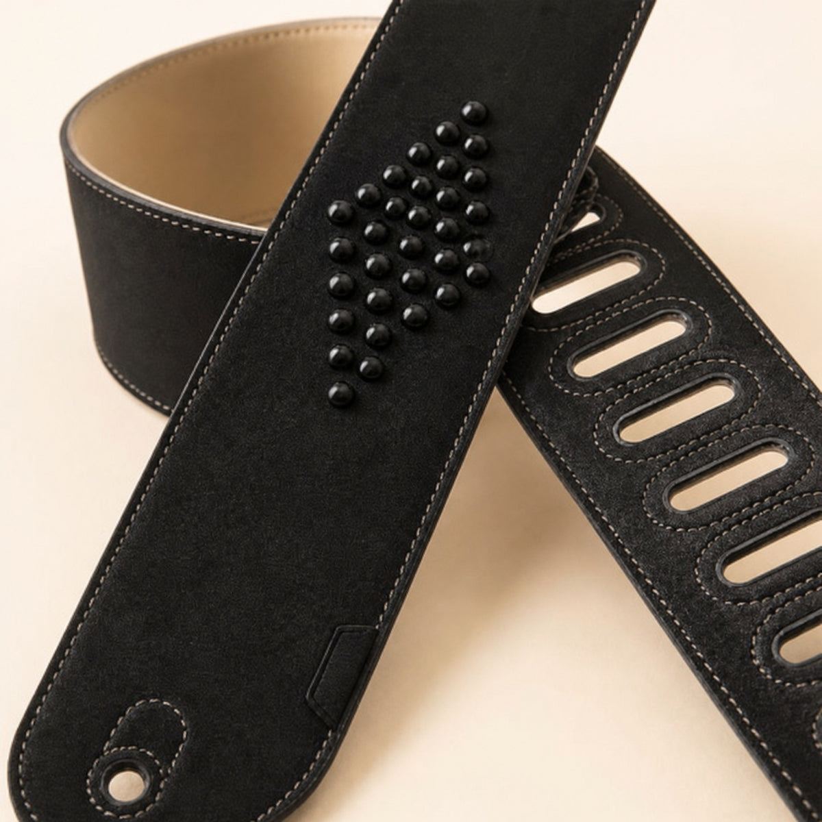Close view of OMORA Studline Strap.